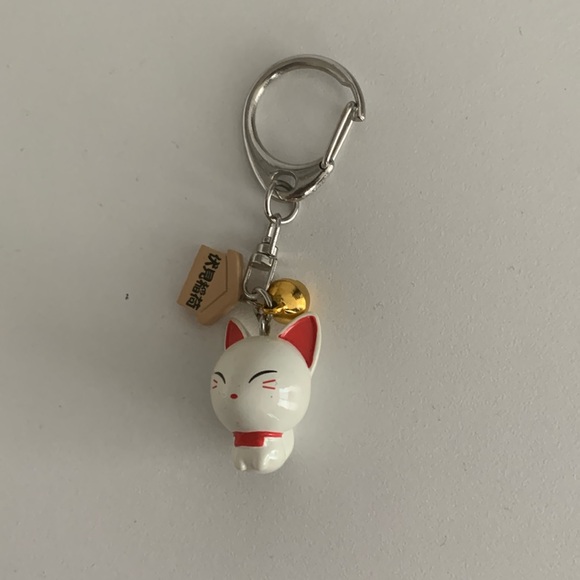 Japanese cat keychain - Picture 2 of 4